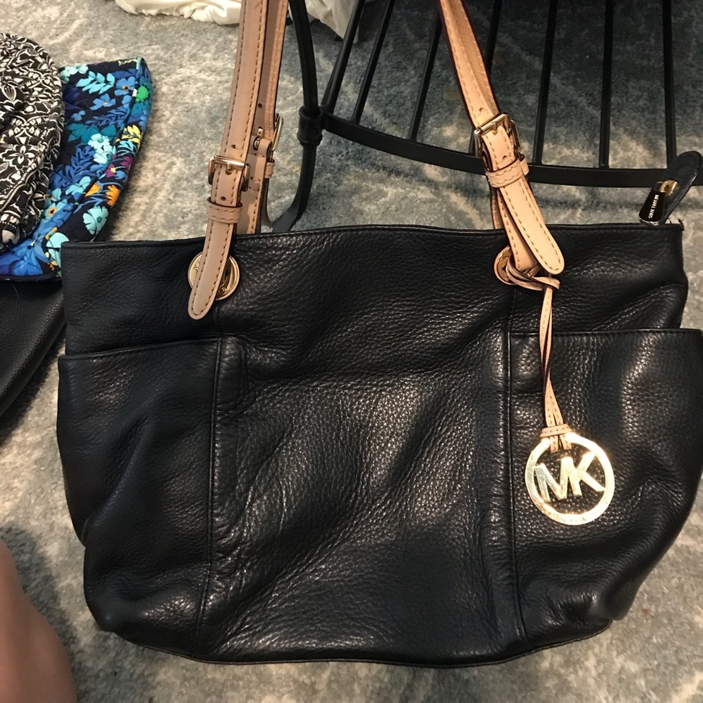 Authentic Michael Kor’s purse